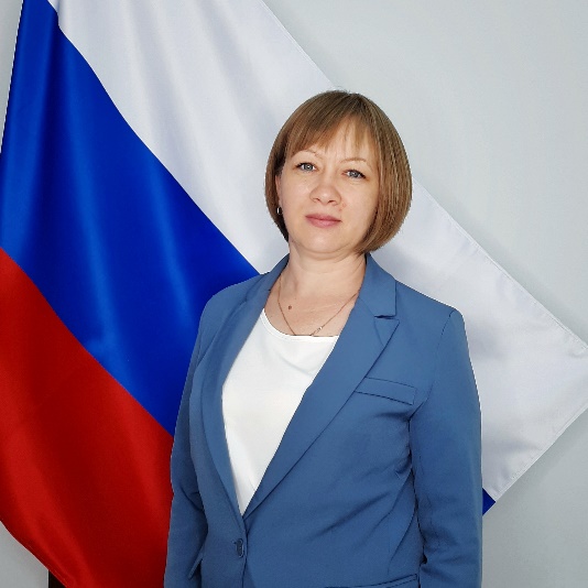 Баширова Елена Петровна, Руководитель Центра